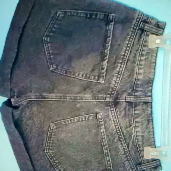 Forever 21 black high waisted cuffed denim shorts - Picture 2 of 5